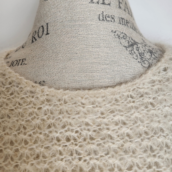 80s HandKnit Mohair Sweater - Picture 5 of 9